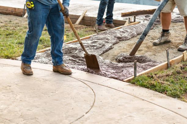 Best Concrete Driveway Installation  in Liolnton, NC